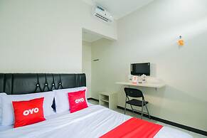 OYO 1078 Fakhira Residence