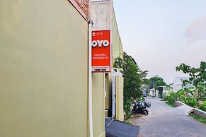 OYO 1078 Fakhira Residence