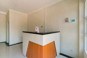 OYO 1078 Fakhira Residence