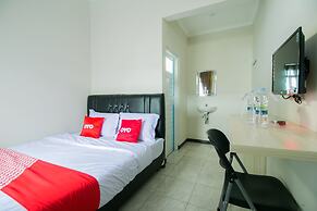 OYO 1078 Fakhira Residence