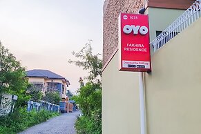 OYO 1078 Fakhira Residence