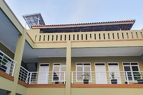 OYO 1078 Fakhira Residence