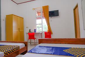 OYO Life 2638 Hotel Raya