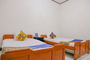 OYO Life 2638 Hotel Raya