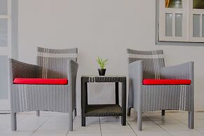 OYO Life 2638 Hotel Raya