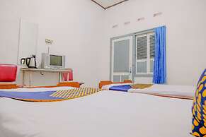 OYO Life 2638 Hotel Raya