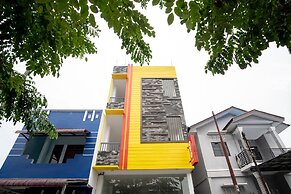 Super OYO 1183 Papakoel