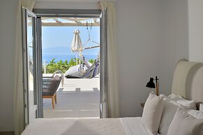 Mythology Naxos Villas & Suites