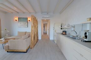 Mythology Naxos Villas & Suites