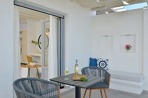 Mythology Naxos Villas & Suites