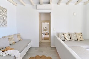 Mythology Naxos Villas & Suites