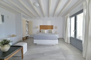 Mythology Naxos Villas & Suites