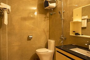 Van Xuan Royal Hotel