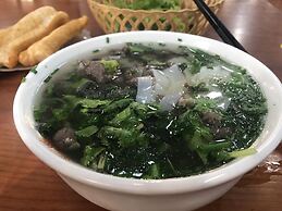 Van Xuan Royal Hotel