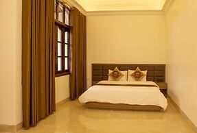 Van Xuan Royal Hotel