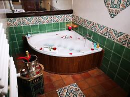 Apartamentos La Suerte