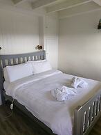 Corofin Lake Cottage No 4