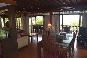 4 bedroom beachfront Villa 3 SDV024-By Samui Dream Villas