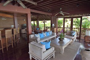 3 Bedroom Beach Front Villa with Private Pool - P3 SDV026-By Samui Dre