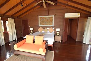 3 Bedroom Beach Front Villa with Private Pool - P3 SDV026-By Samui Dre