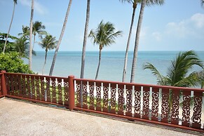 3 Bedroom Beach Front Villa with Private Pool - P3 SDV026-By Samui Dre