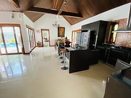 3 Bedroom Villa - just 3 minutes walk to the beach SDV033-By Samui Dre