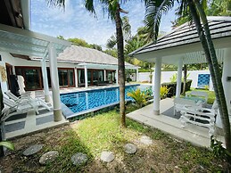 3 Bedroom Villa - just 3 minutes walk to the beach SDV033-By Samui Dre