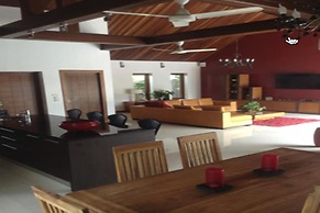 3 Bedroom Villa - just 3 minutes walk to the beach SDV033-By Samui Dre