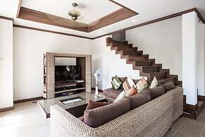 7 Bedroom Twin Villas TG48+TG25 on Beach Front Resort SDV282/288-By Sa