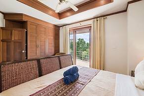 7 Bedroom Twin Villas TG48+TG25 on Beach Front Resort SDV282/288-By Sa