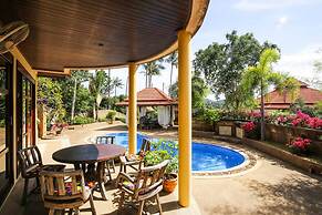7 Bedroom Twin Villas TG48+TG25 on Beach Front Resort SDV282/288-By Sa