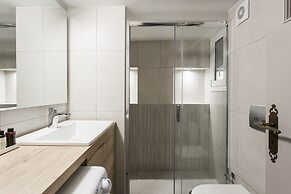 UPSTREET Deluxe & Stylish 2 BD Apartment