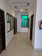 ADB Rooms Hotel Toravio