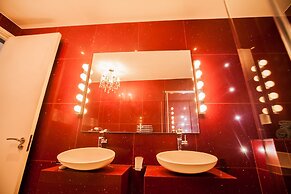 Modern Central Richmond Luxury Residence