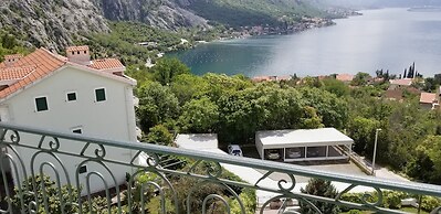Green Village Kotor