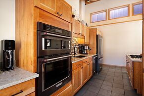 229 Faraway The Ridge #36 3 Bedroom Condo by RedAwning