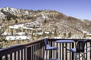 229 Faraway The Ridge #36 3 Bedroom Condo by RedAwning