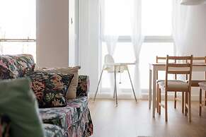 Rozlogi Sunny Apartment