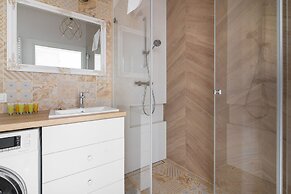 Rozlogi Sunny Apartment