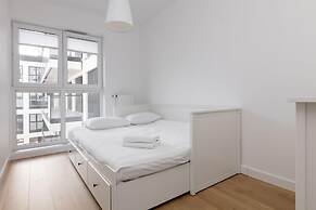 Rozlogi Sunny Apartment