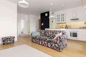 Rozlogi Sunny Apartment