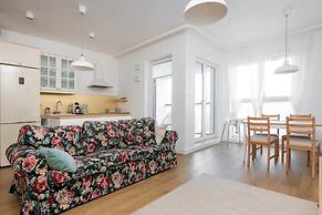 Rozlogi Sunny Apartment