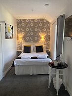 The Kings Arms Hotel