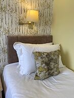 The Kings Arms Hotel