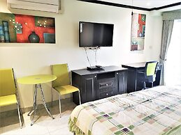 13th Floor sea View Studio