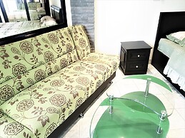 13th Floor sea View Studio