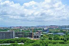 13th Floor sea View Studio