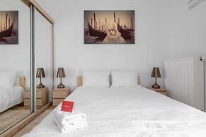 Wola Chic Brown Studio