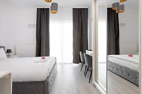 Wola Chic Grey Studio