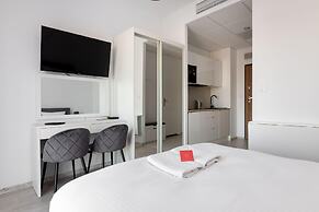 Wola Chic Grey Studio